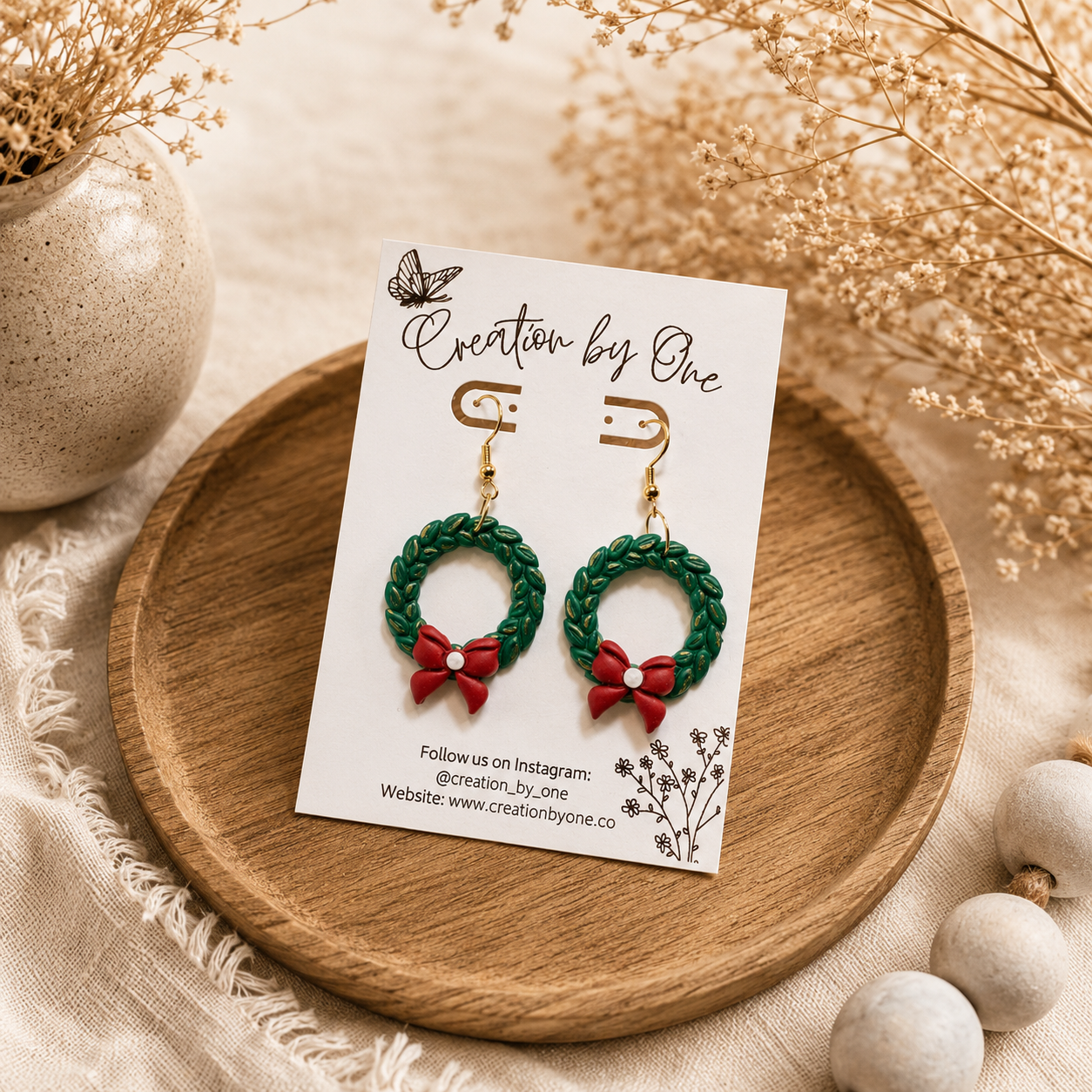 14k good plated hooks Christmas wreaths.